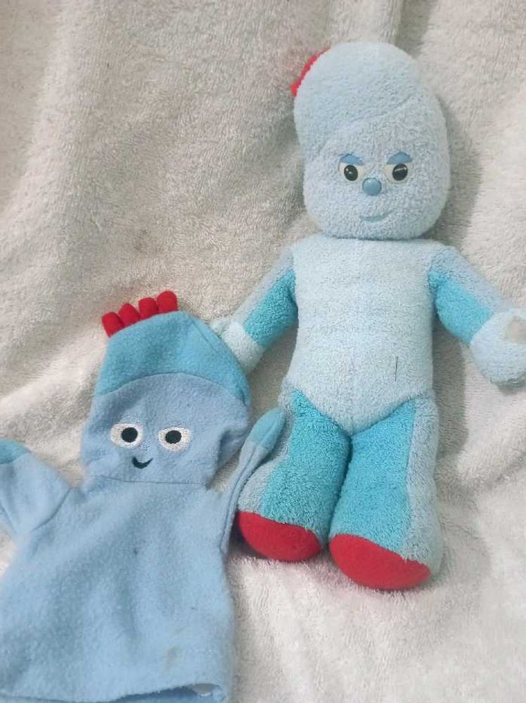 2 Soft Toys With Hand Puppets
