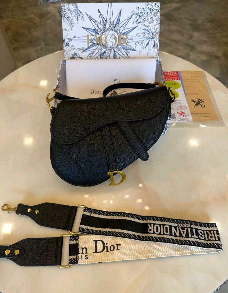 dior saddle bags premium quality next to og