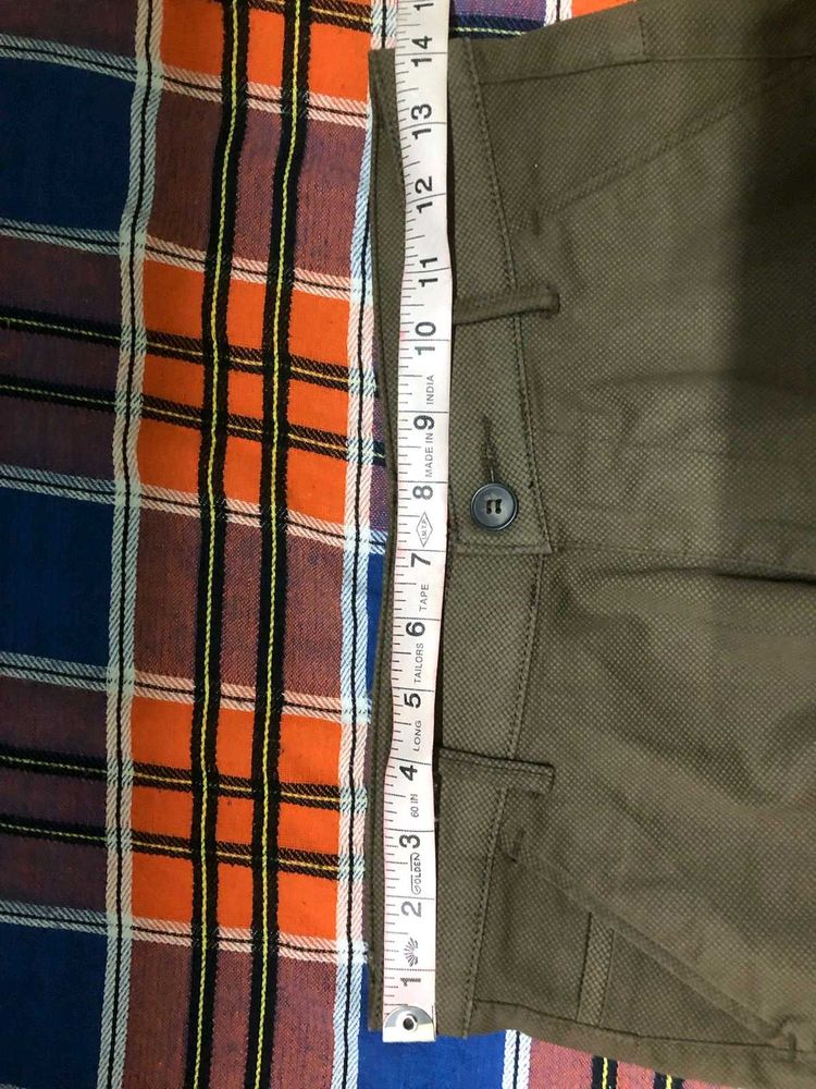 Brand New Pant Size 28
