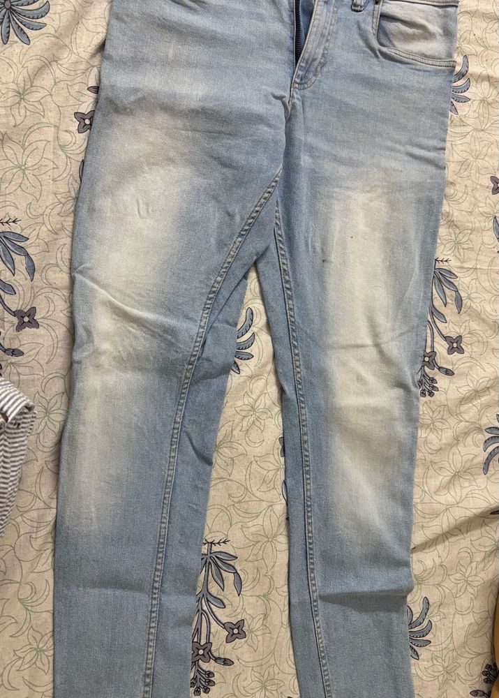 Light Wash Denim Jeans