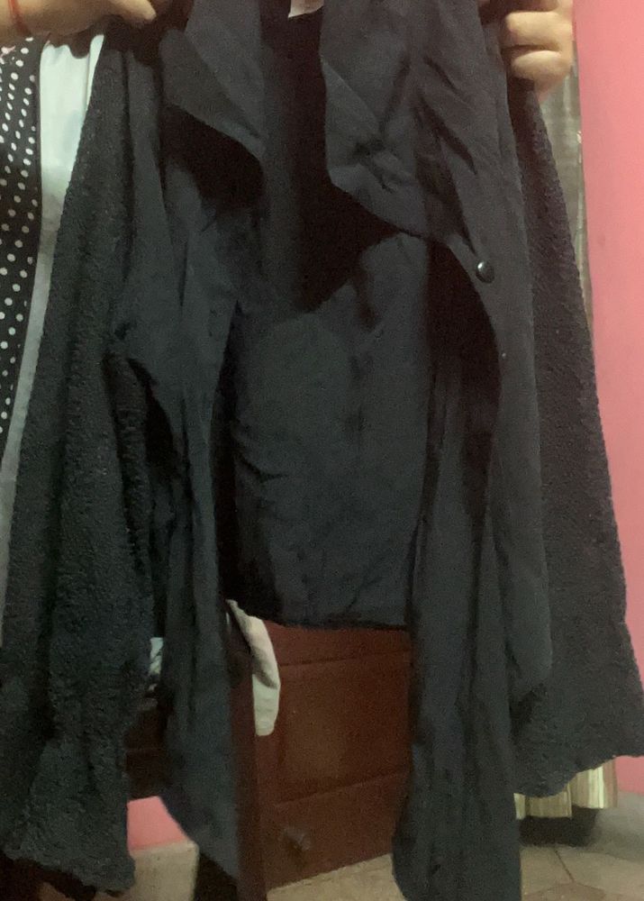 Stylish Black crop top