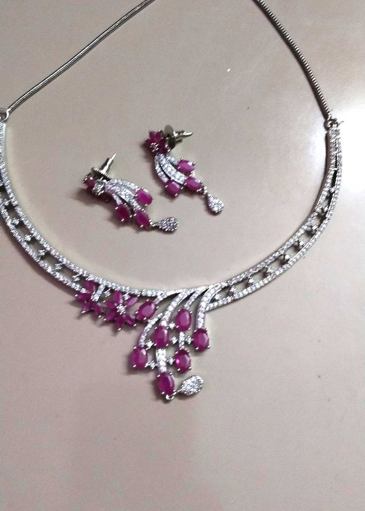 Elegant Necklace Set