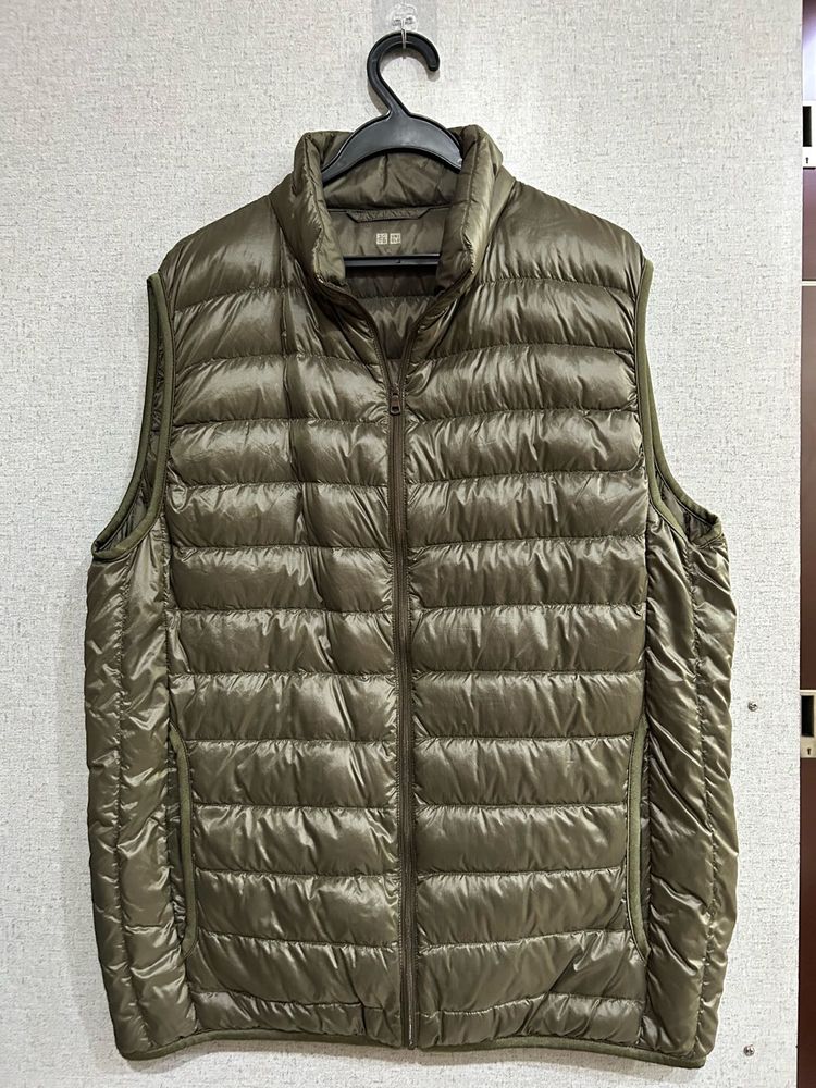 UNIQLO ZIPPER JACKET
