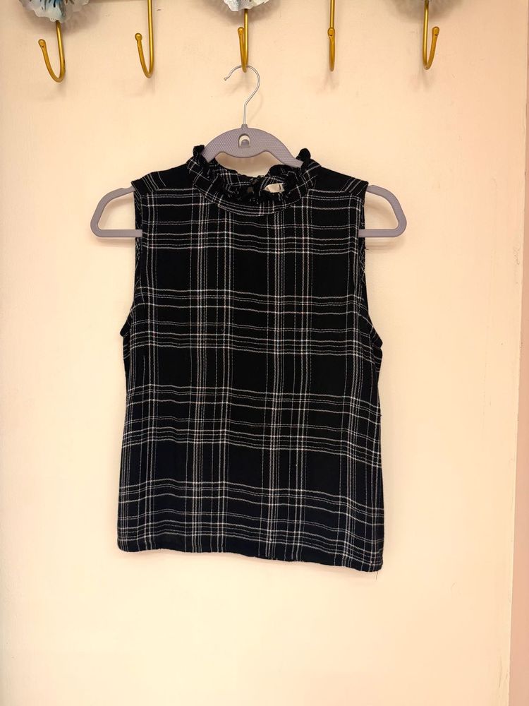 Plaid Sleeveless Top