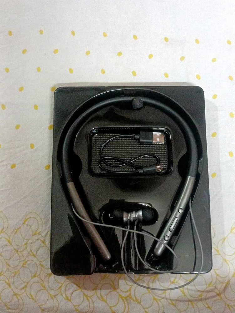 Headphone