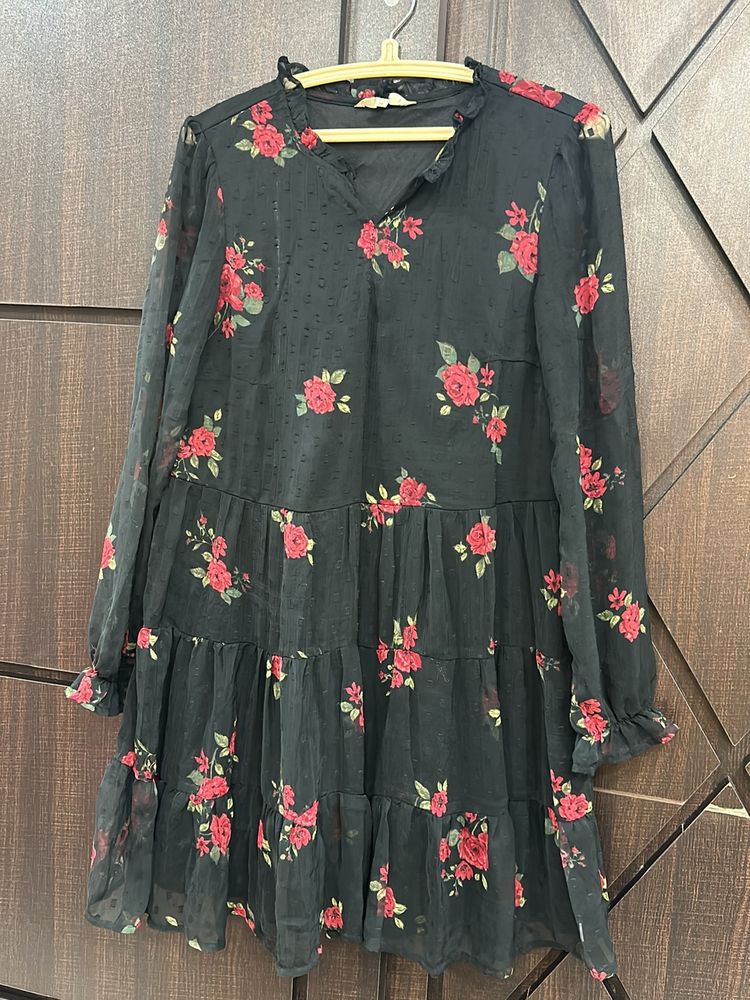 Black Dress With Red Roses