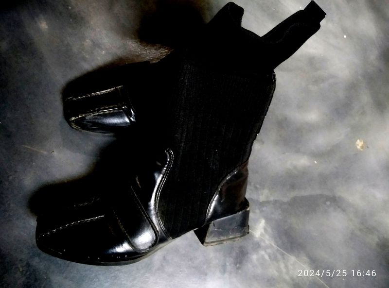 Vintage Black Leather Boots