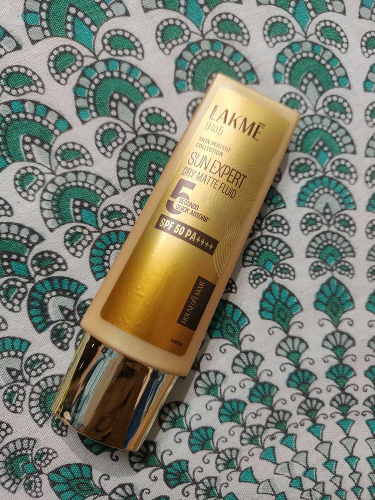 Lakme Sun Expert