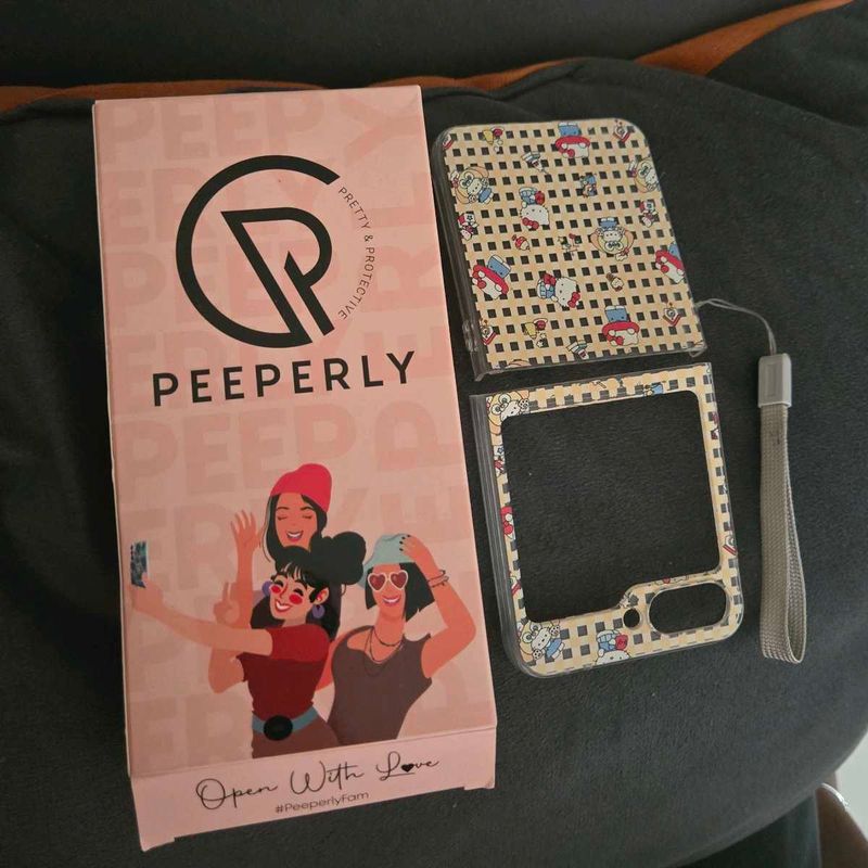 Samsung Flip 6 Peeperly Hello Kitty Phone Case