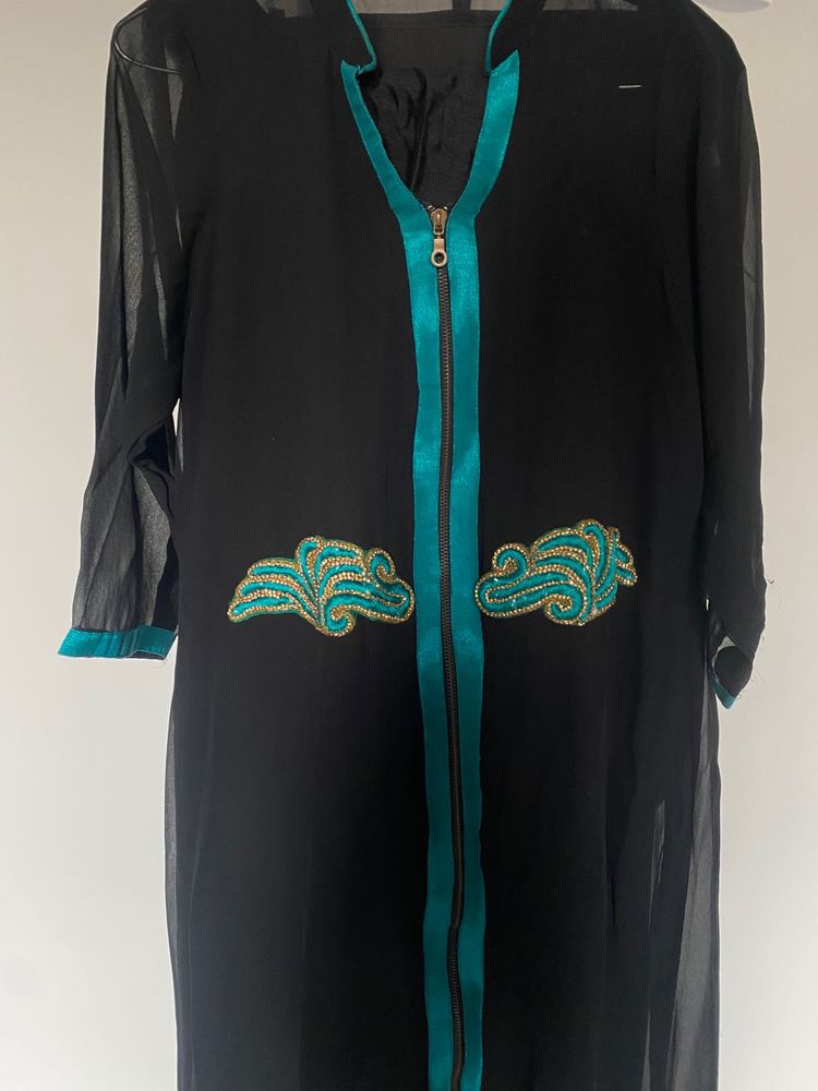 Elegant Black Embroidered Kurta