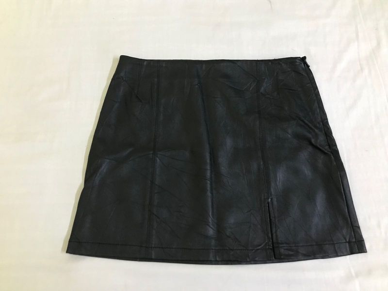 Black Faux Leather Skirt Waist 30