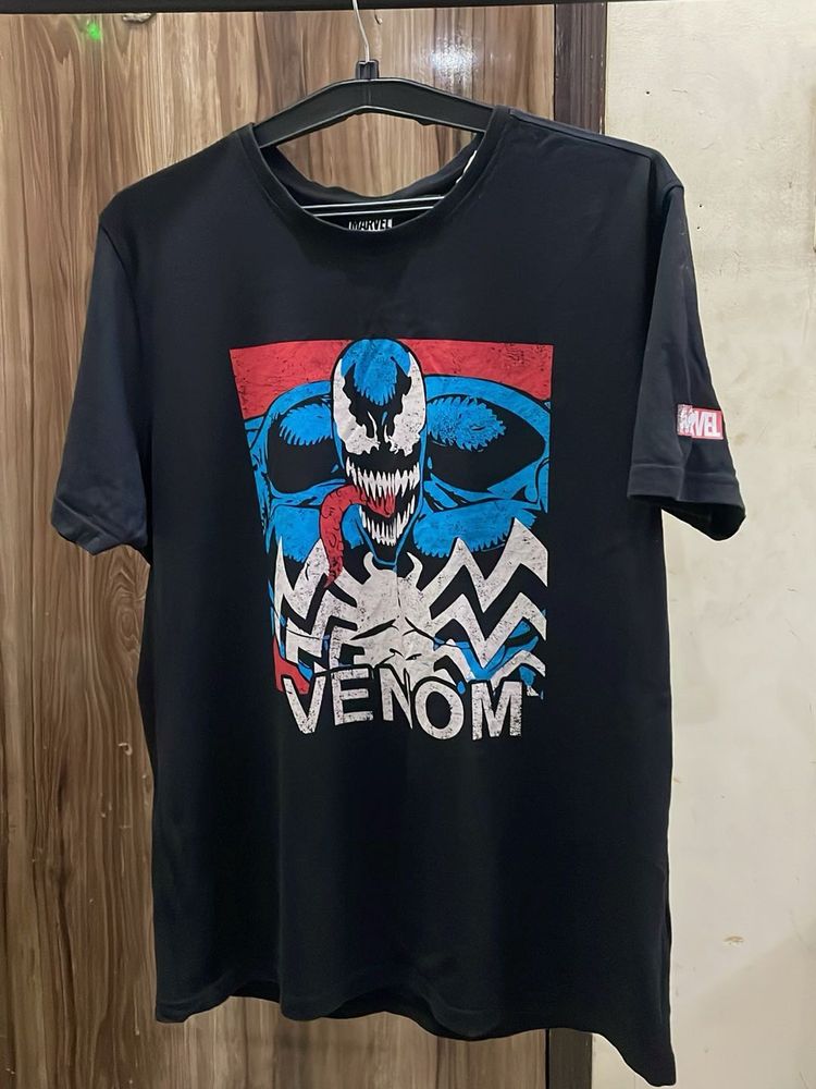 Venom Graphic Tee