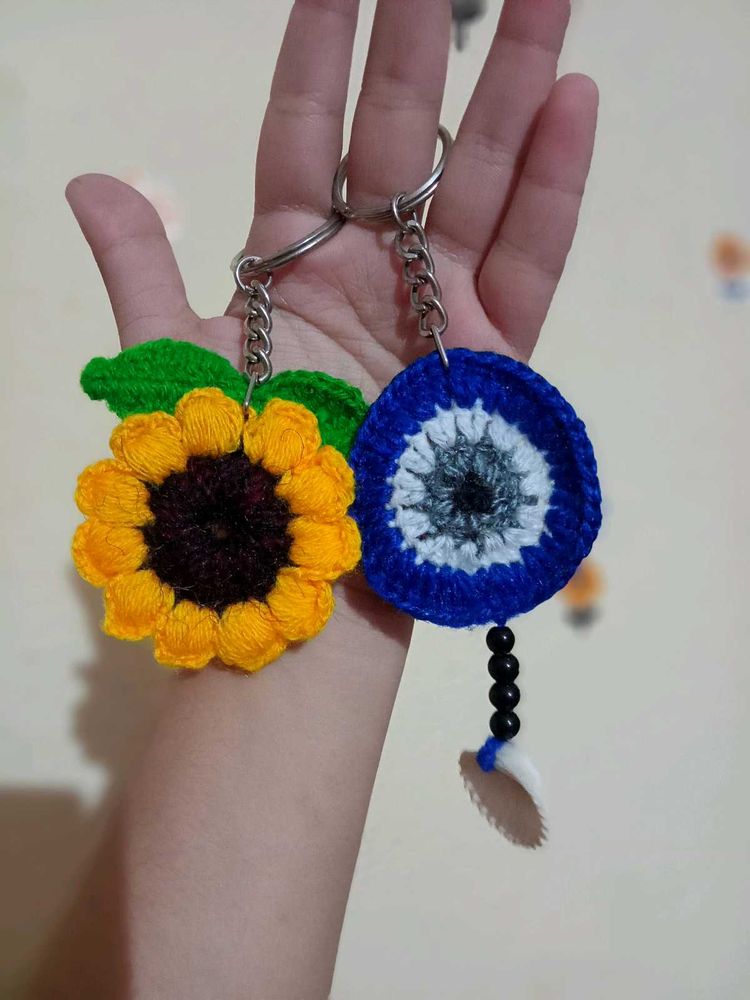 Crochet Sunflower &amp; Evil Eye Keychains(2)