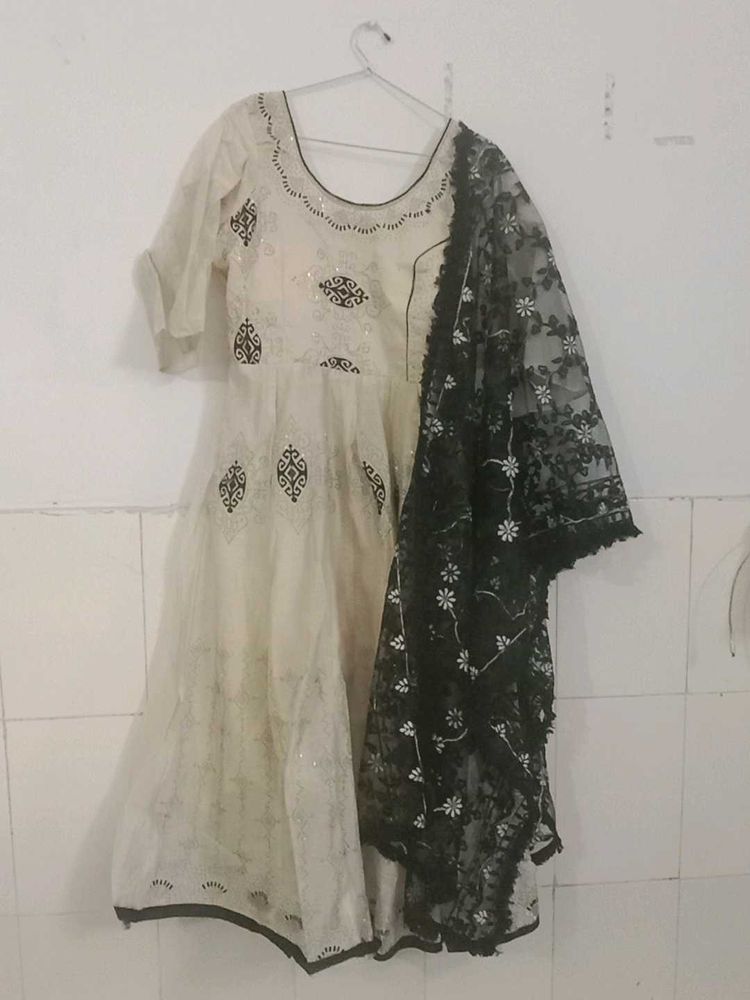 Elegant Embroidered Dress with Shawl