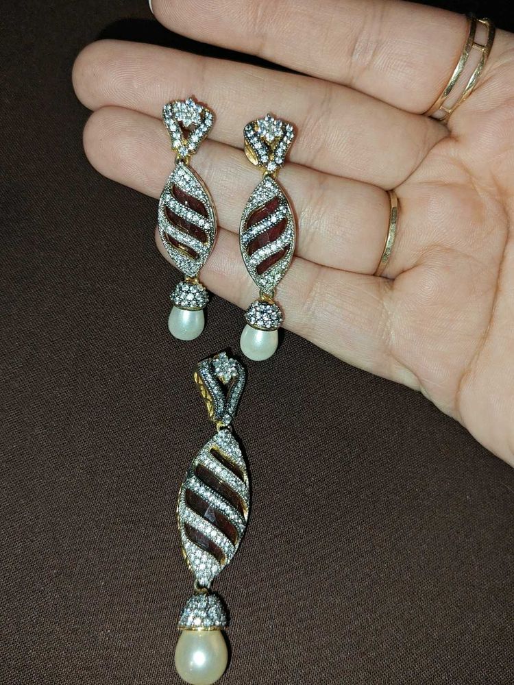 AD Pendant set