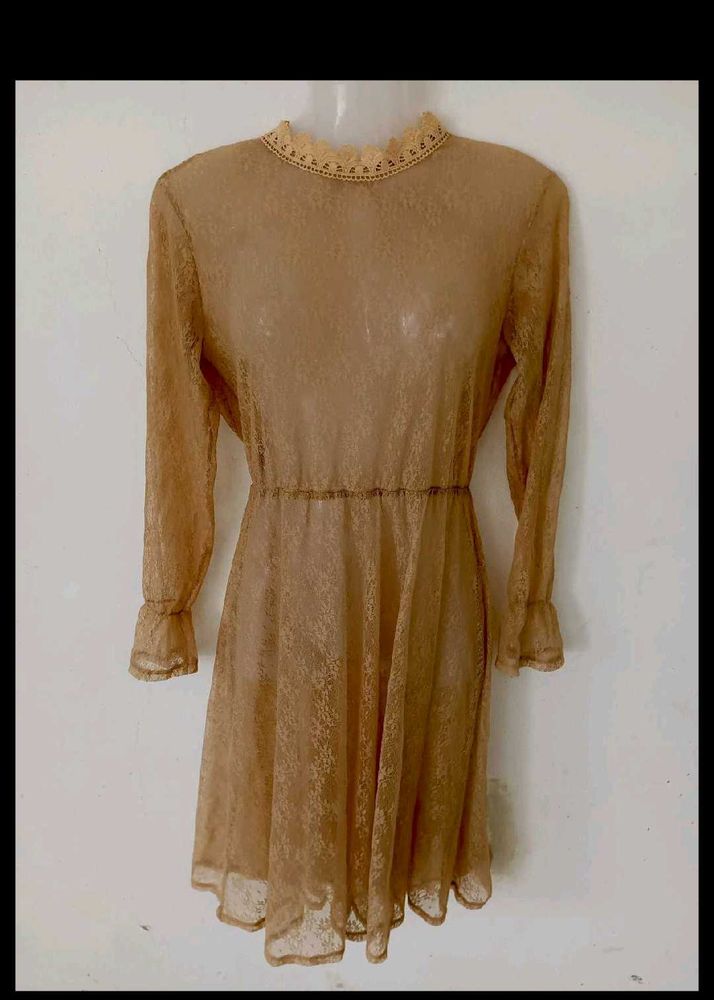 DRESS