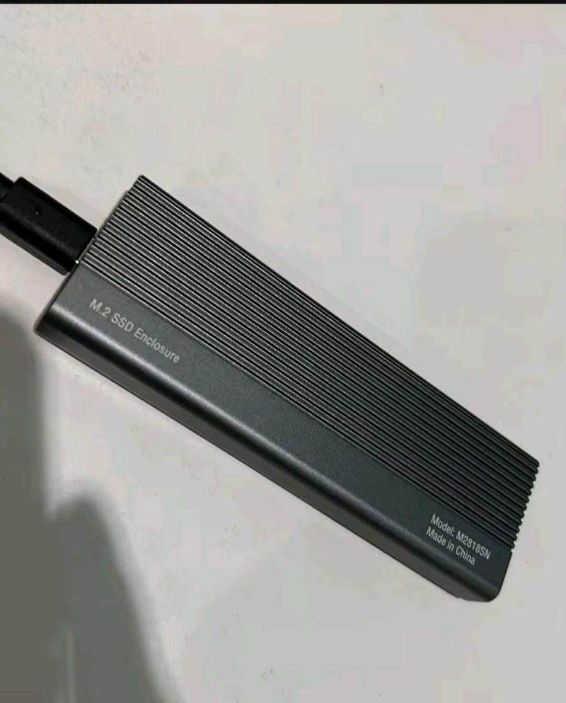 M.2 SSD ENCLOSURE