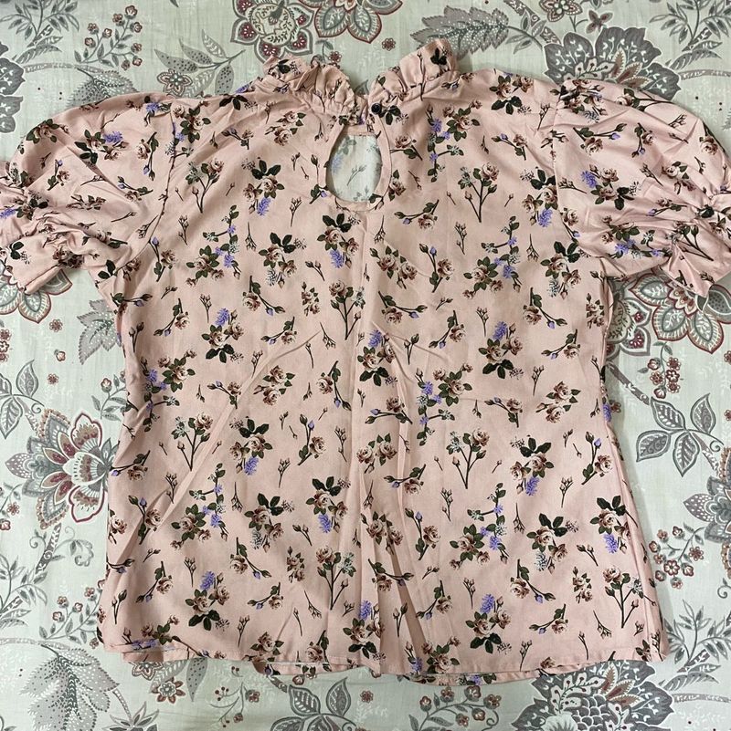 Women’s Top 💫