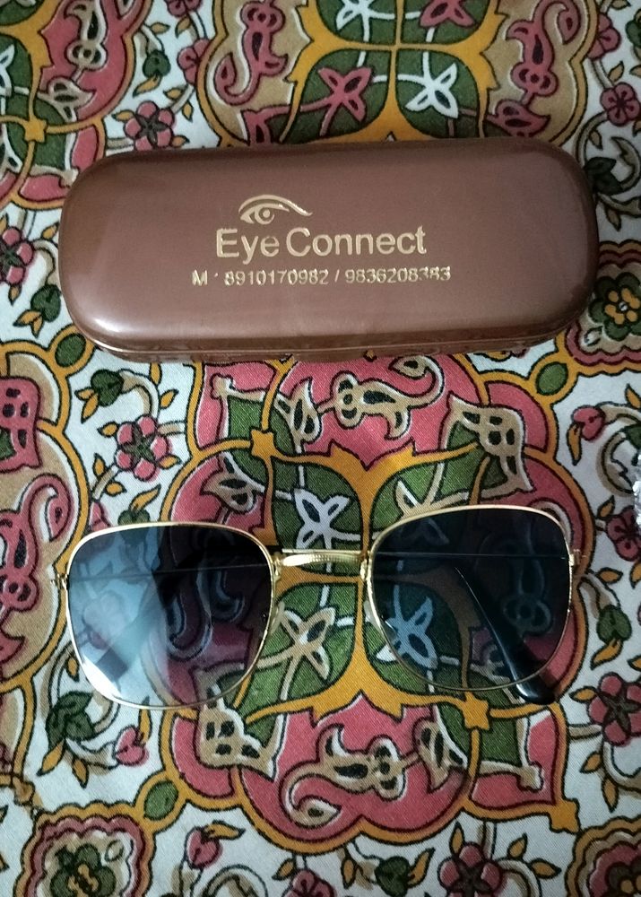 Sunglass