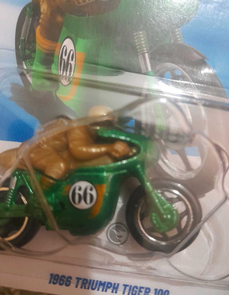 Hot Wheels TH 1966 Triumph Tiger 100