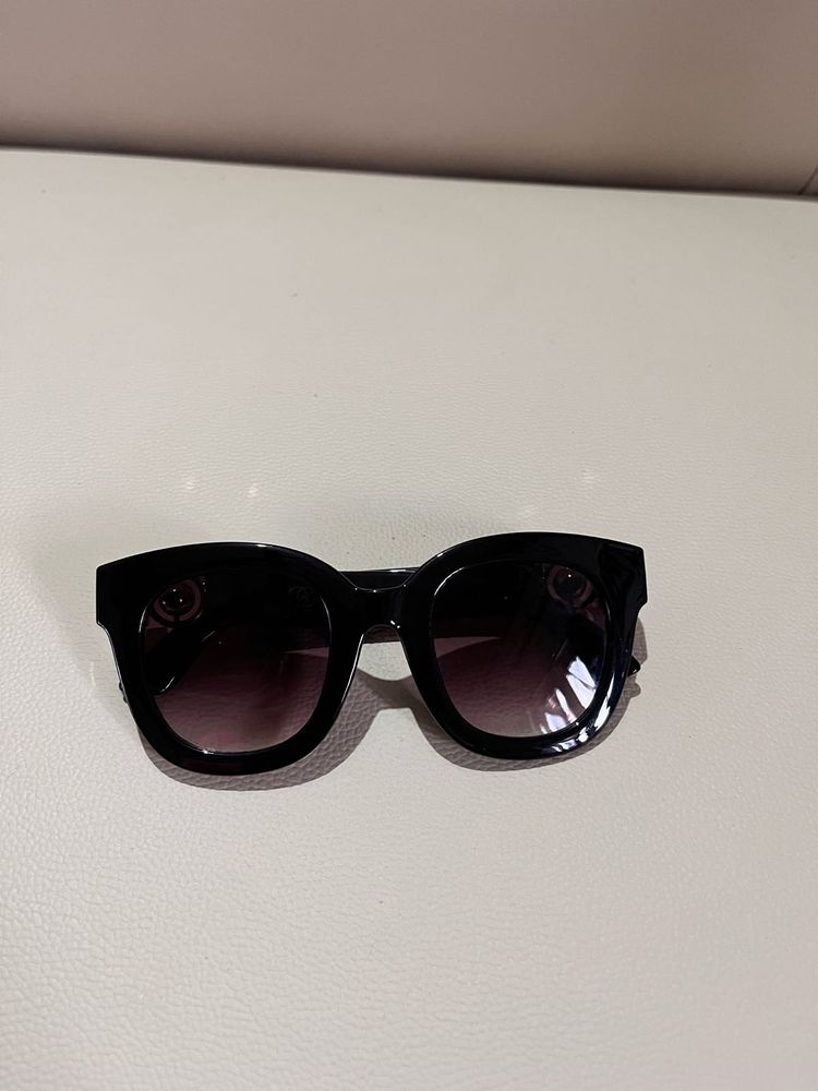Black Fashion Sunglasses