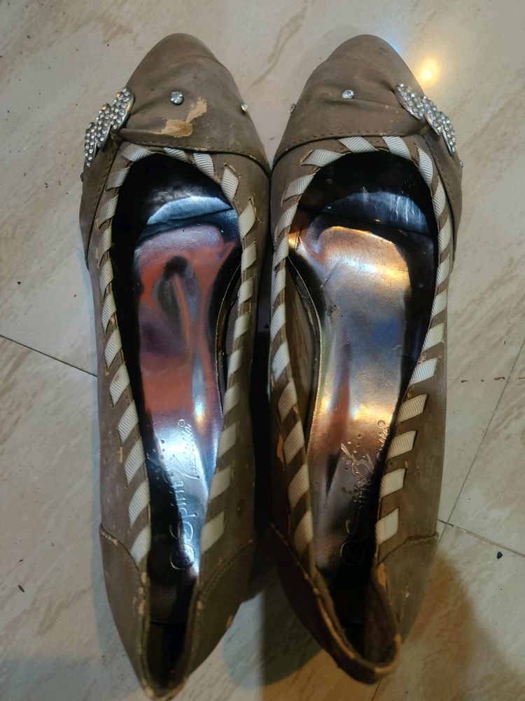 Bellies,Heels In Used Condition