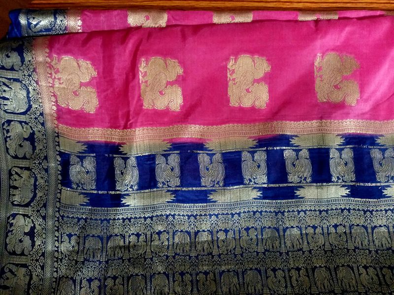 Silk Saree With Blue Border