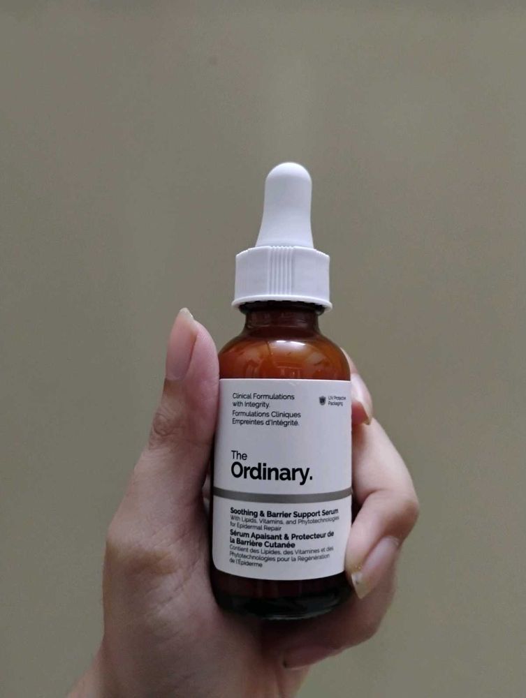 The Ordinary Soothing &amp; Barrier Support Serum