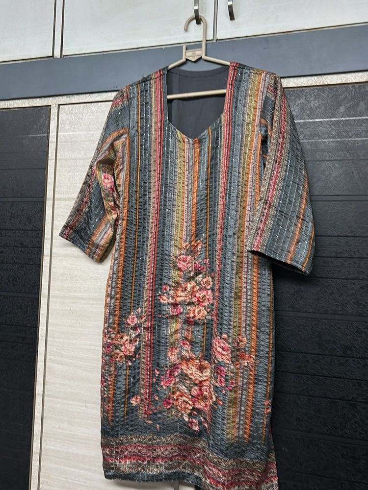 Elegant Floral Print Kurti