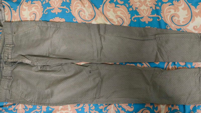 Patterned Casual Pants