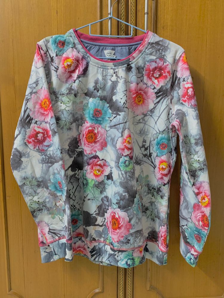 Woollen Floral Printed Top For Winter