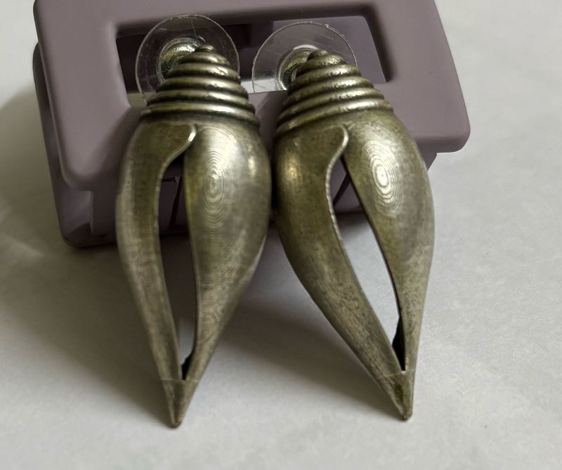 Antique Conch Shell Earrings