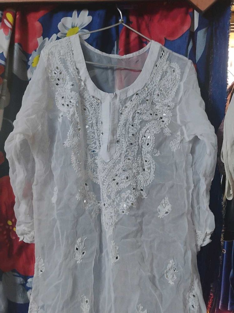 White Embroidered Kurta
