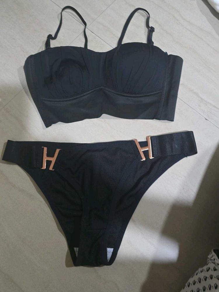 Black Bikini Set
