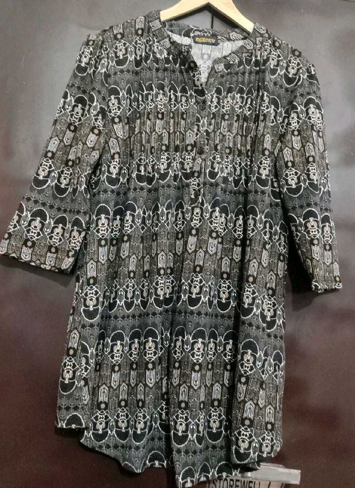 Multi Printed Winter Top For Girl Or Woman 42 Bust