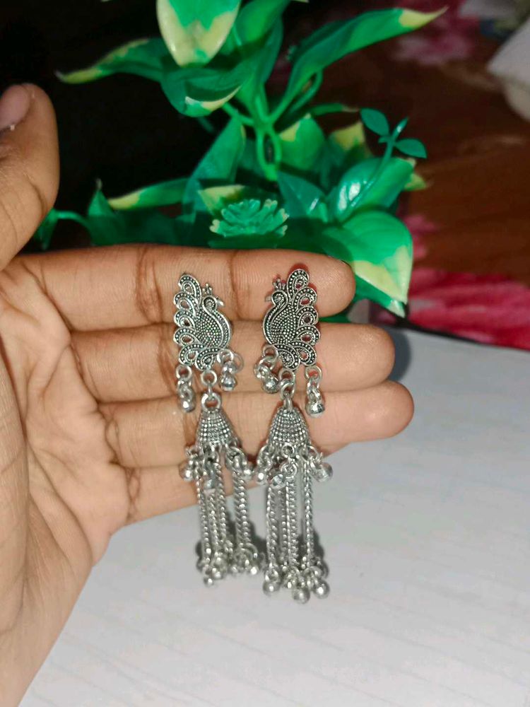 silver jhumka
