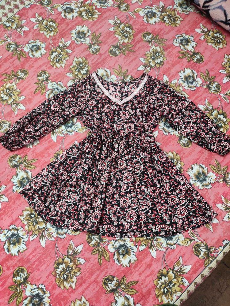 Floral Print Short🌸 Kurti