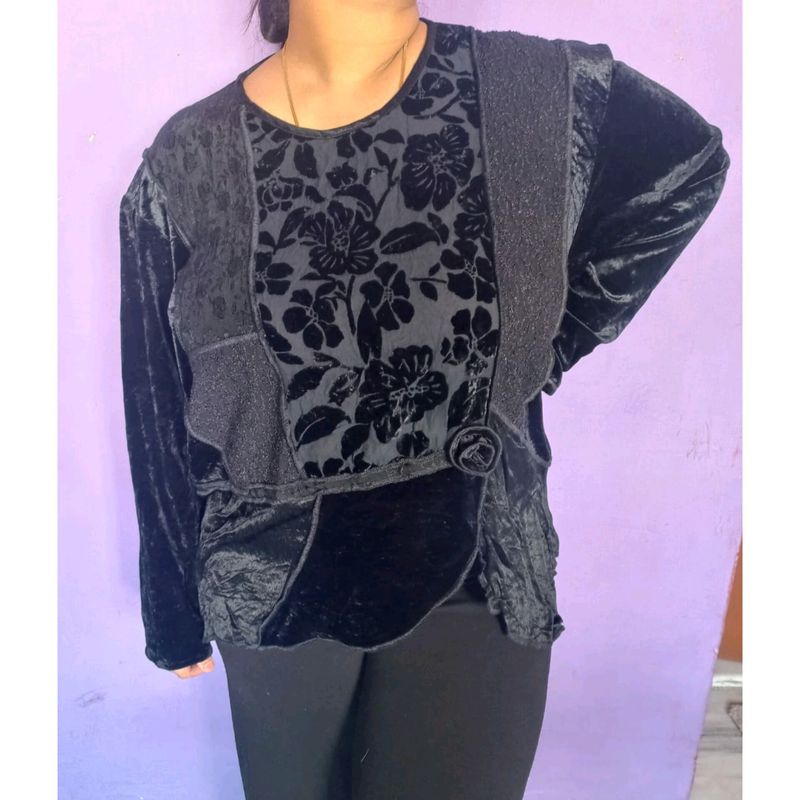 Plus Size VELVET TOP IN BLACK