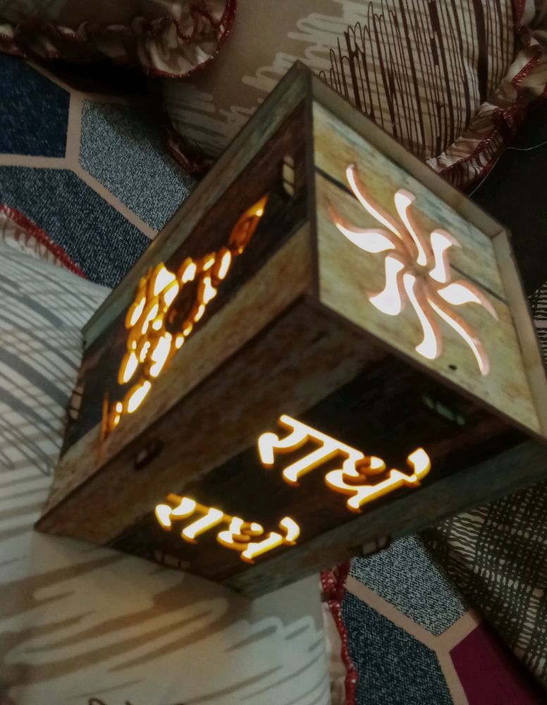 Wooden Lightning Lamp Show Piece
