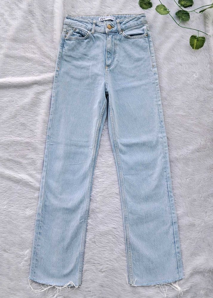 Zara Straight Fit Jeans
