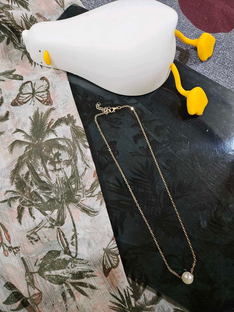 Pearl Pendant Necklace
