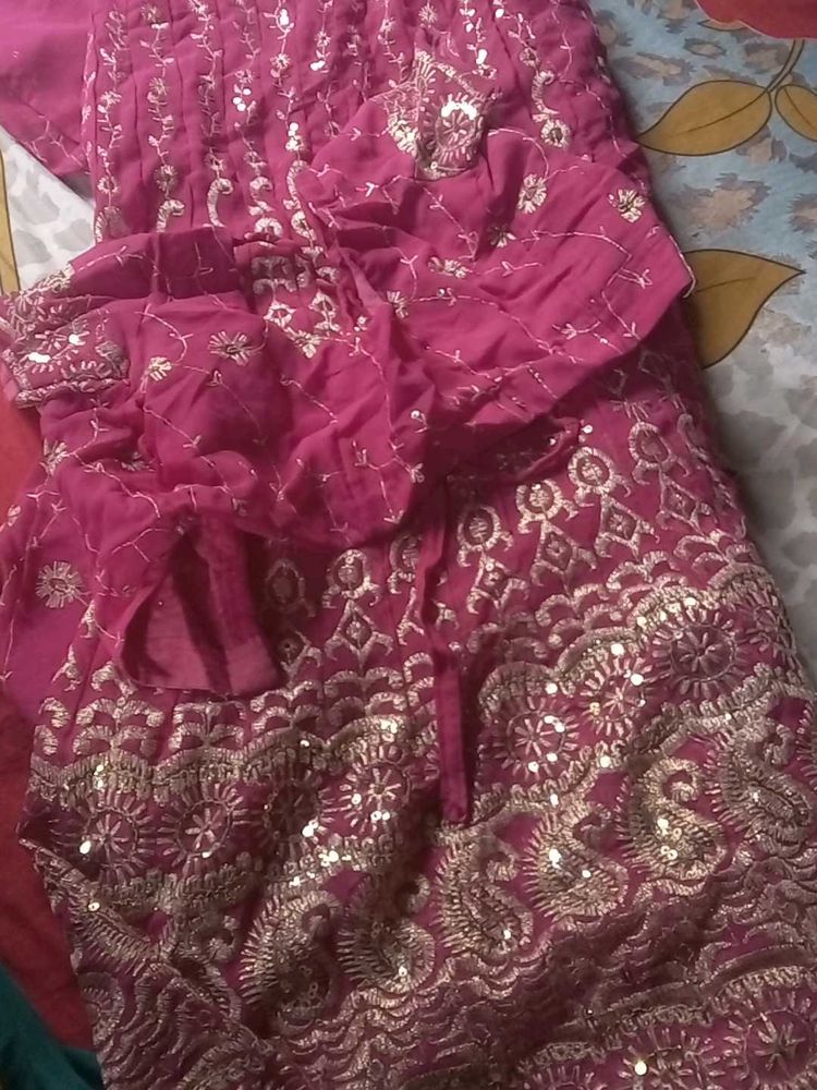 Sarre Lehenga