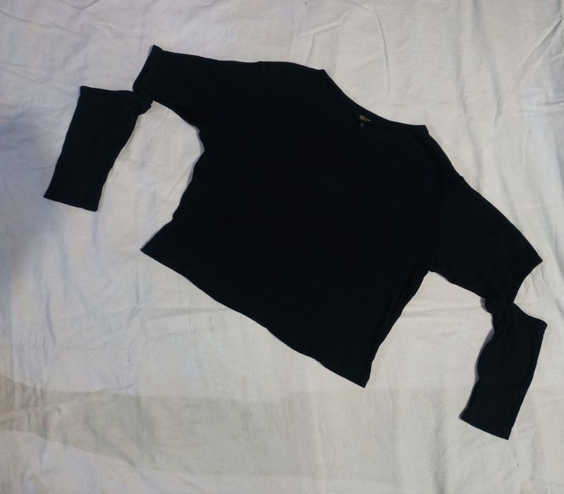 Roadster Women&#39;s Korean Black Crop Top