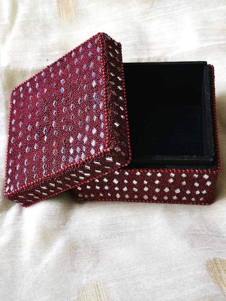 Cute Wooden Mirror Embellished Jwellery/Gift Box