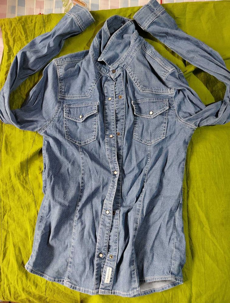 Denim fitted shirt