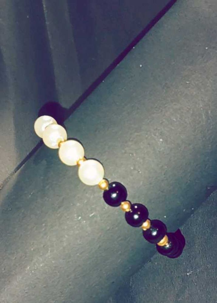 Pearl &amp; Onyx Beaded Bracelet