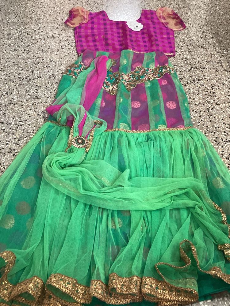 New Kids Lehanga Choli Set For Grabs