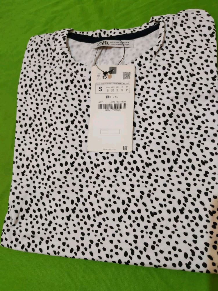 Zara Lycra T-shirt