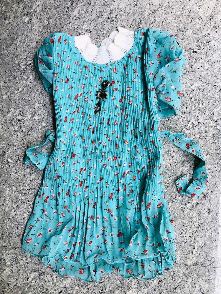 Floral Print Dress with Lace Collar