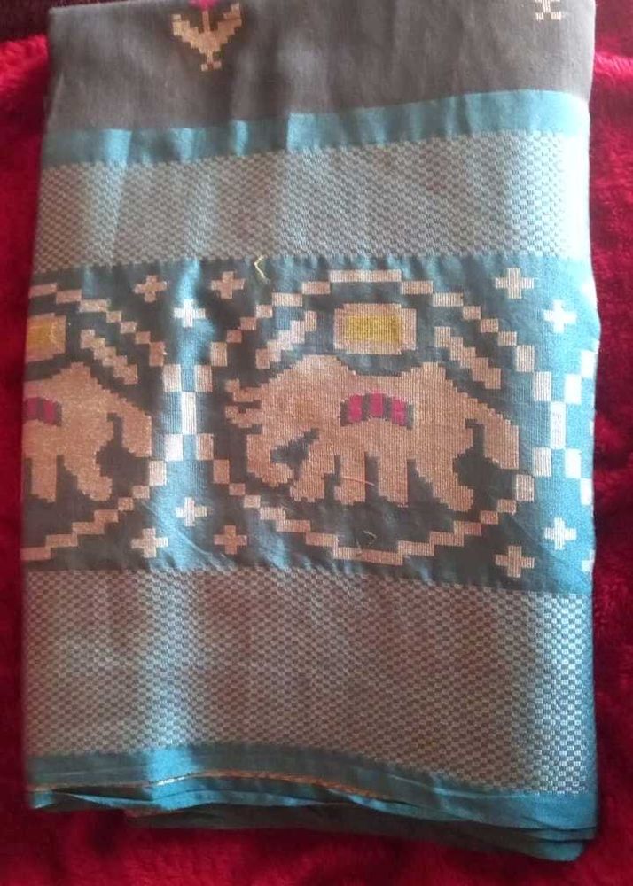 Elegant Ethnic Weave Saree